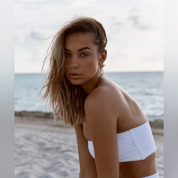 Monday Swimwear Bandeau Top - White Crinkle - Picture 2 of 4